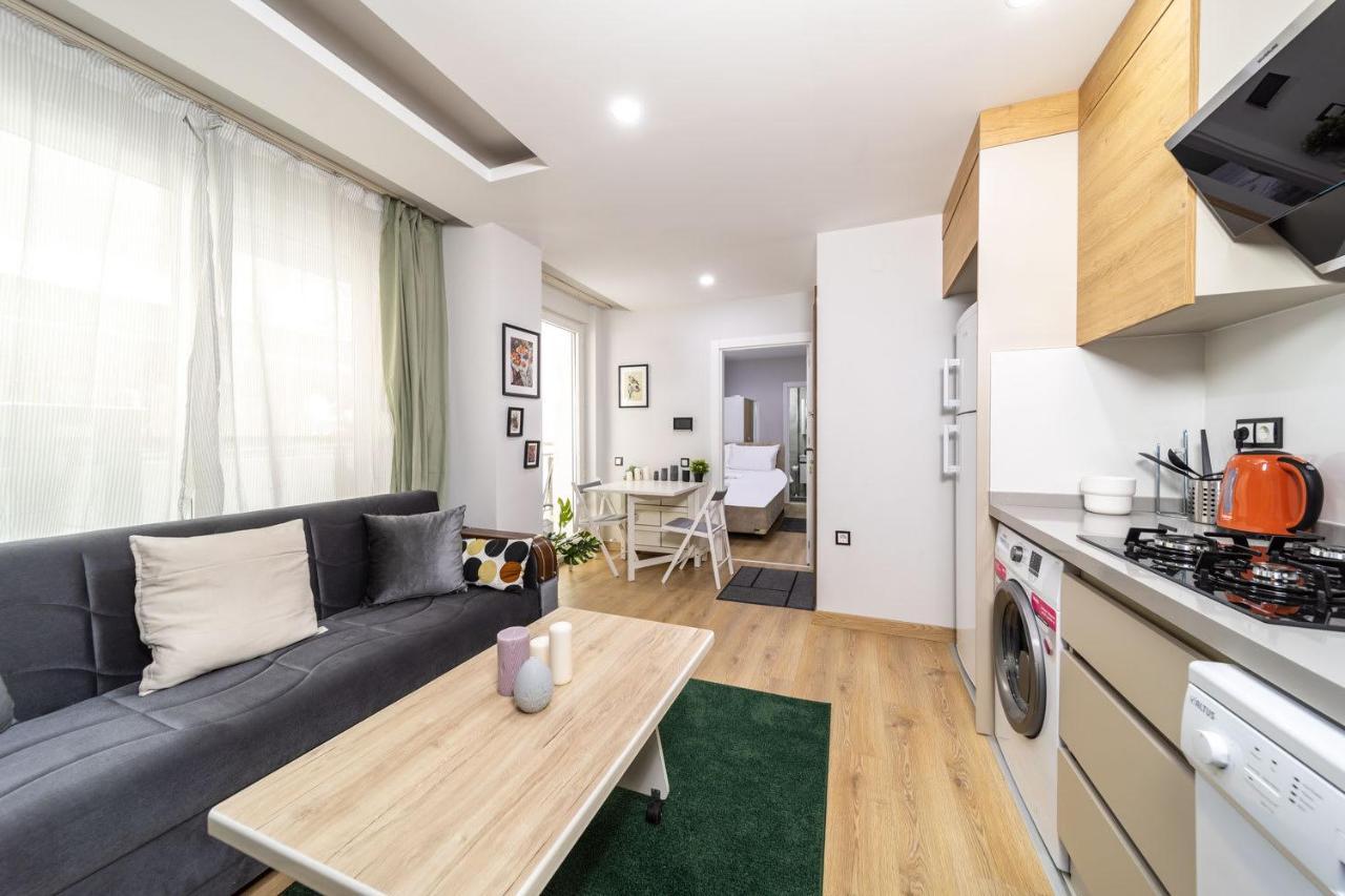Modern And Cozy Apartment With Central Location And Balcony In Muratpasa, Antalia Esterno foto
