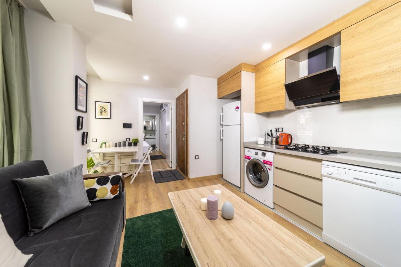 Modern And Cozy Apartment With Central Location And Balcony In Muratpasa, Antalia Esterno foto