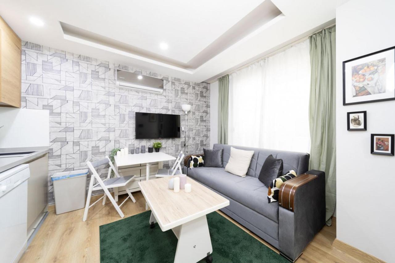 Modern And Cozy Apartment With Central Location And Balcony In Muratpasa, Antalia Esterno foto